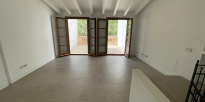 Real Estates picture 1 Ref. 77328