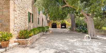 Real Estates picture 5 Ref. 66378