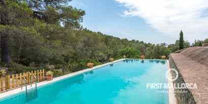 Real Estates picture 2 Ref. 66378