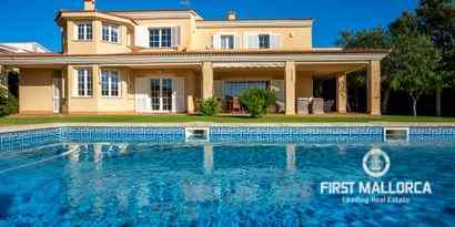 Inmobiliaria picture 0 Ref. Nº. 67909