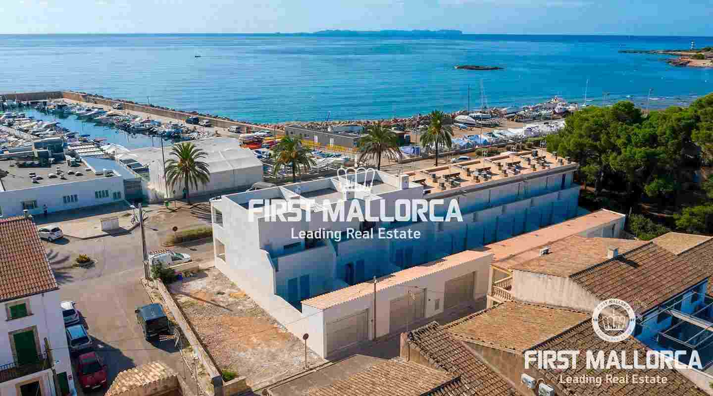 New Terraced House At The Club Nautico S Estanyol With Views To Cabrera Island