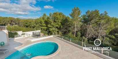 Real Estates picture 19 Ref. R10219