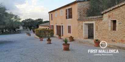 Real Estates picture 5 Ref. R14973