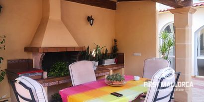 Real Estates picture 3 Ref. 69679