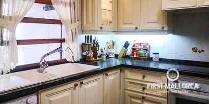 Real Estates picture 4 Ref. 69679