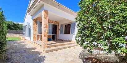 Real Estates picture 0 Ref. R13644