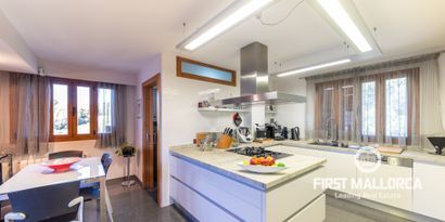 Real Estates picture 9 Ref. 71110