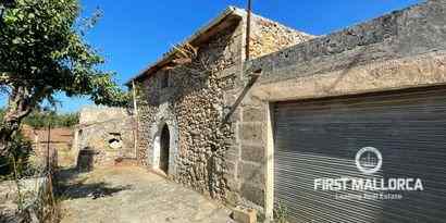 Real Estates picture 2 Ref. 72173