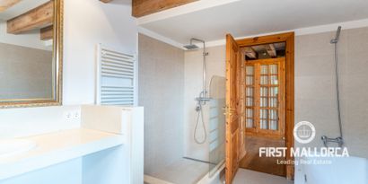 Real Estates picture 21 Ref. R16587