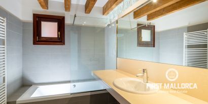 Real Estates picture 26 Ref. R16587