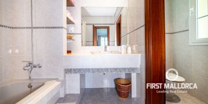 Inmobiliaria picture 27 Ref. Nº. 73686