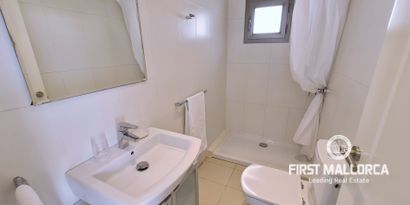 Inmobiliaria picture 10 Ref. Nº. R20188