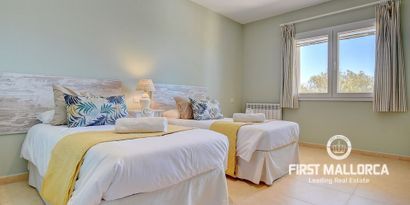 Real Estates picture 3 Ref. 74395