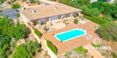 Real Estates picture 2 Ref. 74395