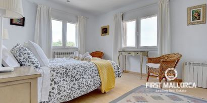 Real Estates picture 8 Ref. 74395