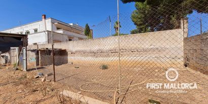 Real Estates picture 2 Ref. 74733