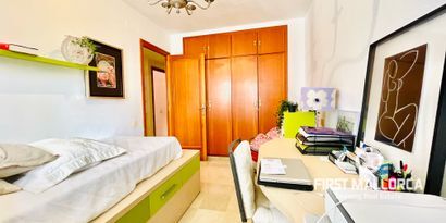 Real Estates picture 6 Ref. 74714