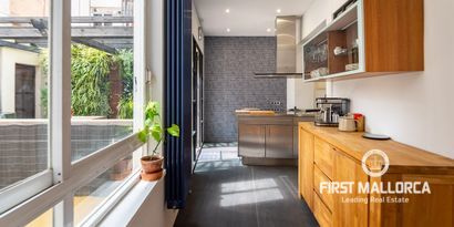 Real Estates picture 0 Ref. R22006