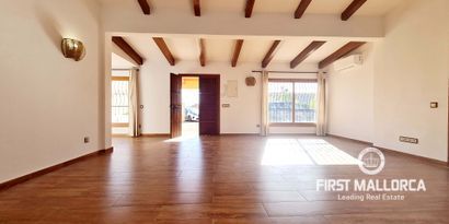 Real Estates picture 4 Ref. R22117