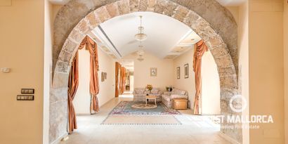 Real Estates picture 20 Ref. 51773