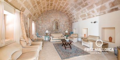 Real Estates picture 14 Ref. 51773