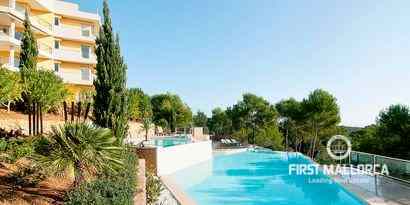 Real Estates picture 1 Ref. 52213