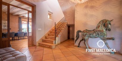 Real Estates picture 9 Ref. R10340