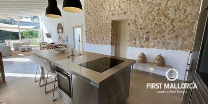 Inmobiliaria picture 6 Ref. Nº. R22642