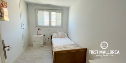 Real Estates picture 9 Ref. R22743