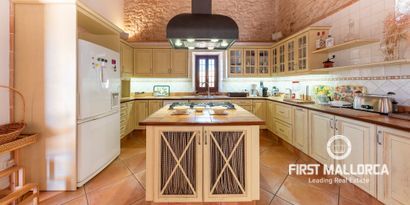 Real Estates picture 10 Ref. 76612