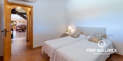 Real Estates picture 18 Ref. 76612