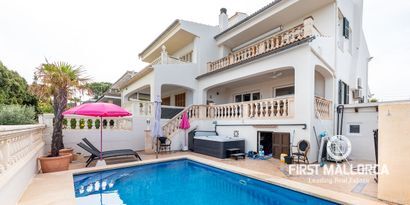 Inmobiliaria picture 0 Ref. Nº. 76556