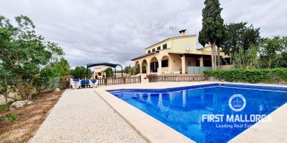 Real Estates picture 1 Ref. R22889