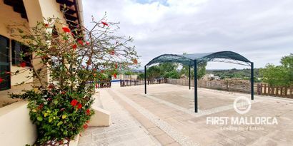 Real Estates picture 13 Ref. R22889