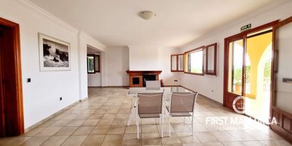 Real Estates picture 3 Ref. R22889