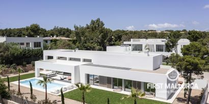 Inmobiliaria picture 0 Ref. Nº. 76071