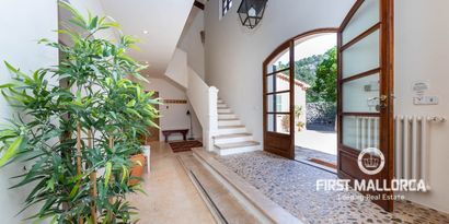 Inmobiliaria picture 5 Ref. Nº. 77049