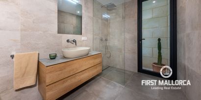 Real Estates picture 11 Ref. 77081