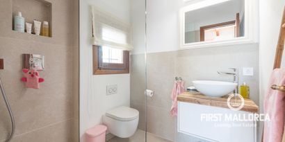 Real Estates picture 40 Ref. R16092