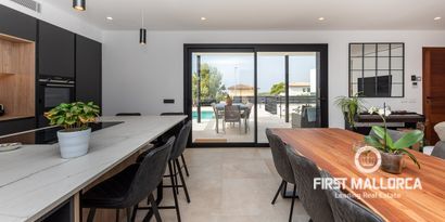 Real Estates picture 3 Ref. 77341