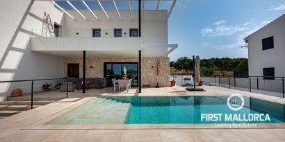 Real Estates picture 0 Ref. 77341