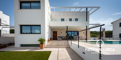 Real Estates picture 24 Ref. 77341