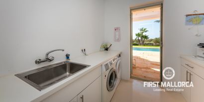 Inmobiliaria picture 24 Ref. Nº. 77290