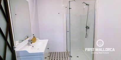 Real Estates picture 1 Ref. R23463