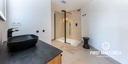 Real Estates picture 12 Ref. 75721