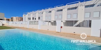 Недвижимость picture 0 Ref R23562