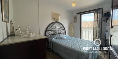 Real Estates picture 5 Ref. 77698