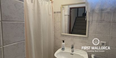 Real Estates picture 6 Ref. 77698