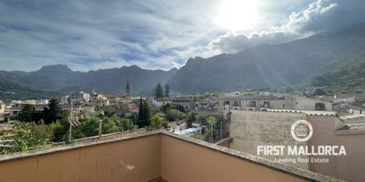 Real Estates picture 3 Ref. 77731