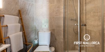 Real Estates picture 9 Ref. 77690